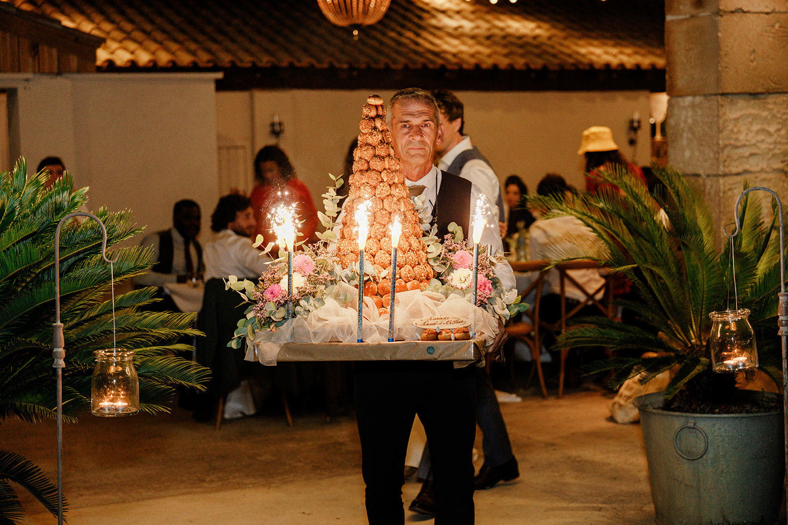 Mariage Wedding Mas des Comtes de Provence Sebastien CABANES photographe Arles Provence Fine Art-65