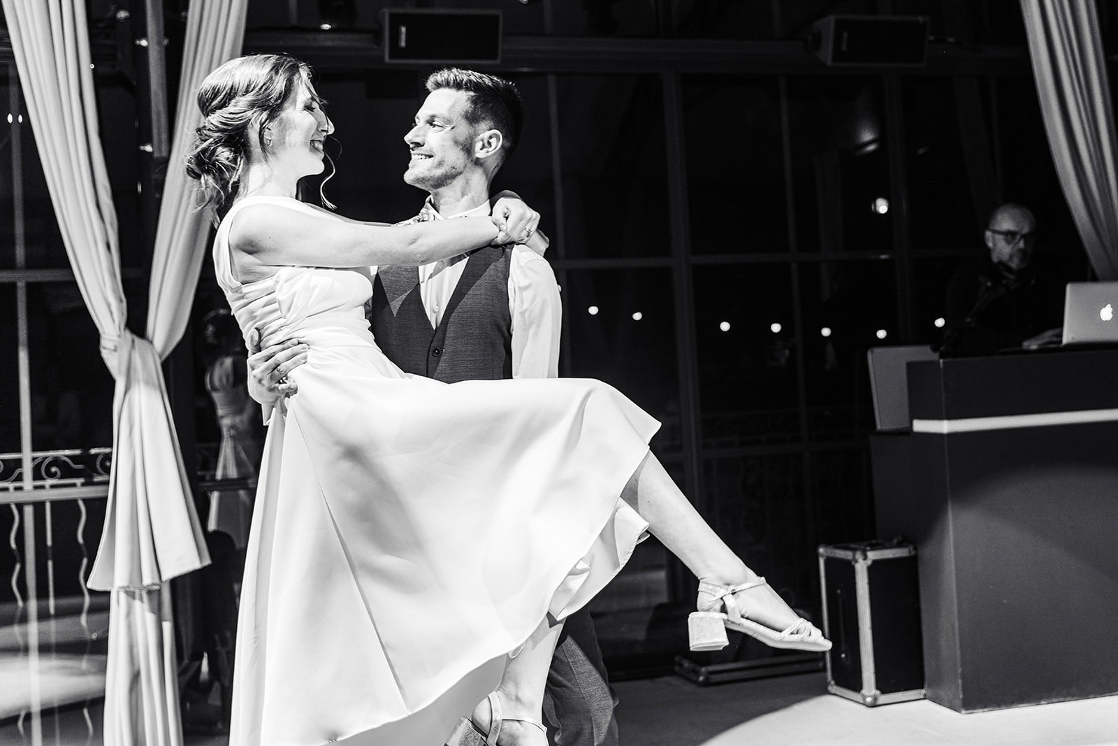 Mariage Chateau de la Garde Provence Sebastien CABANES Wedding Photographer videaste mariage-122